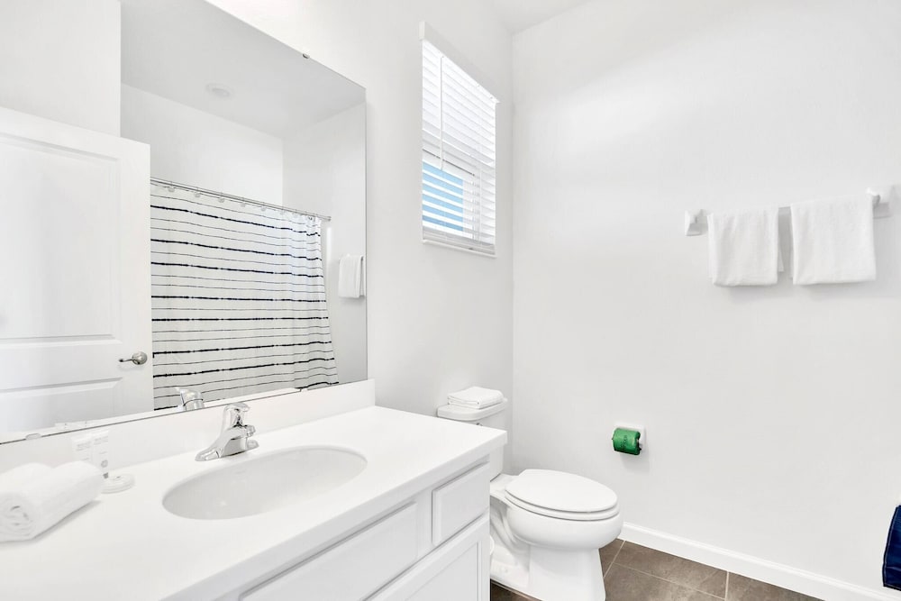 Upstay Luxury Resort Home w Private Pool & Hot Tub