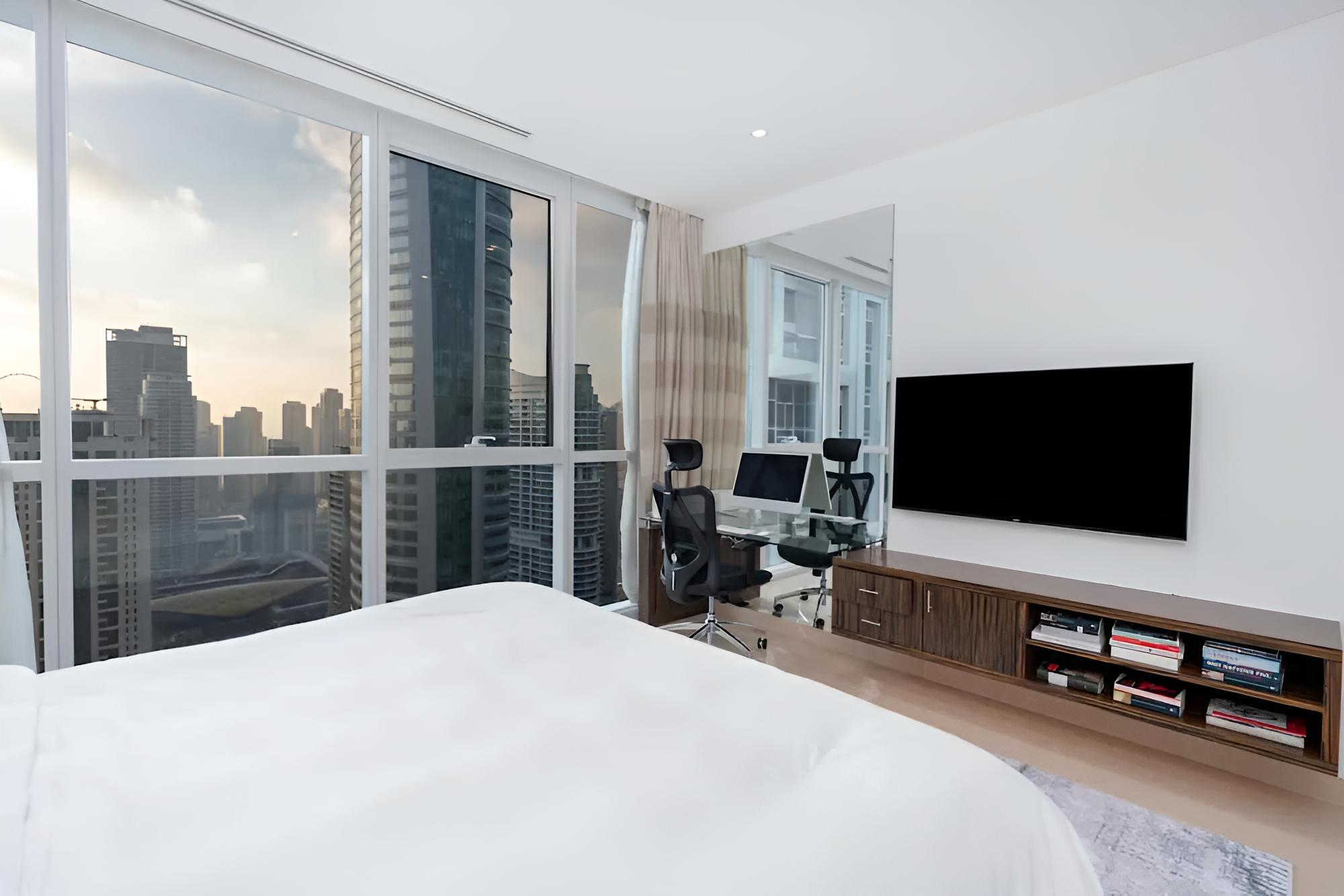 Cozy 2bdr in Jumeirah Lakes Towers