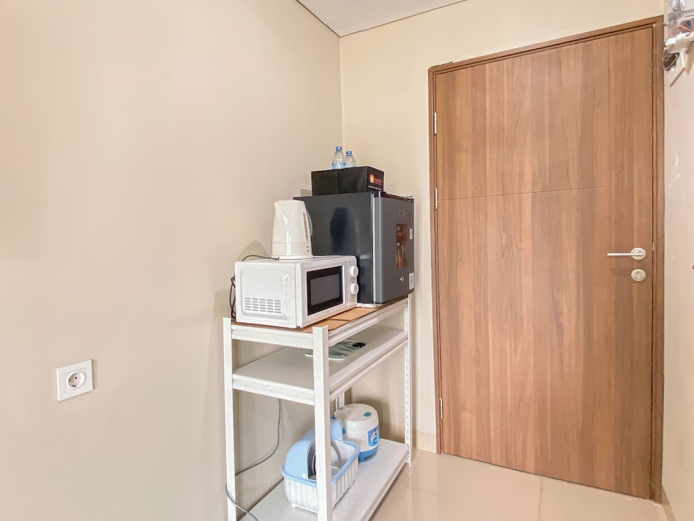 Simple Rest Studio (No Kitchen) At Lrt City Sentul - Royal Sentul Park Apartment