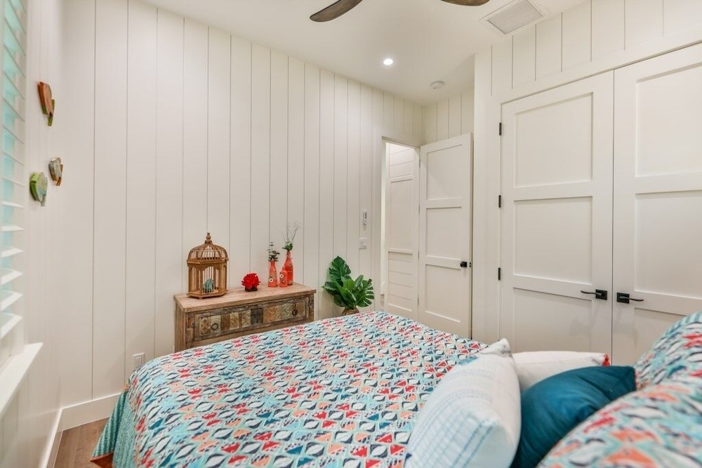 Coral Cottage 4 Bedroom Home by Redawning view 2
