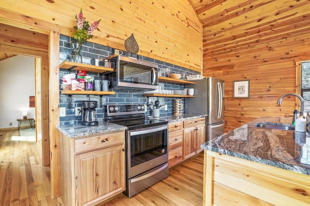 Fern Woods A Modern Take on Hocking Hills Cabins