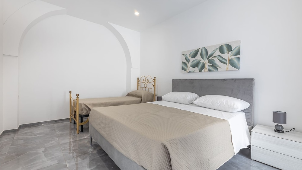Sole Apartment 2 Central Marina With Modern Furnishings