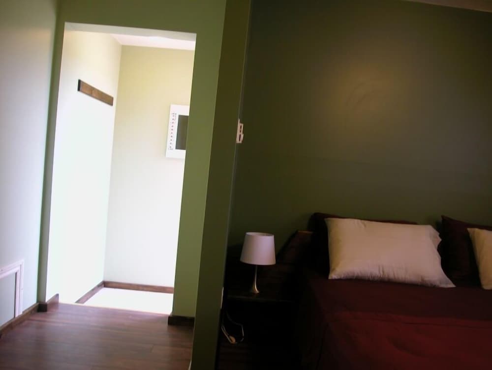 Waterview Rooms