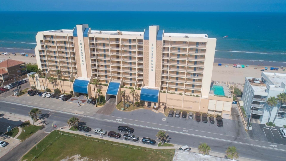 Penthouse Beachfront Views Renovated 4 Bedroom Condo