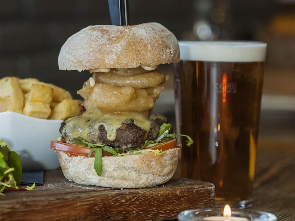 The Fairfax Arms