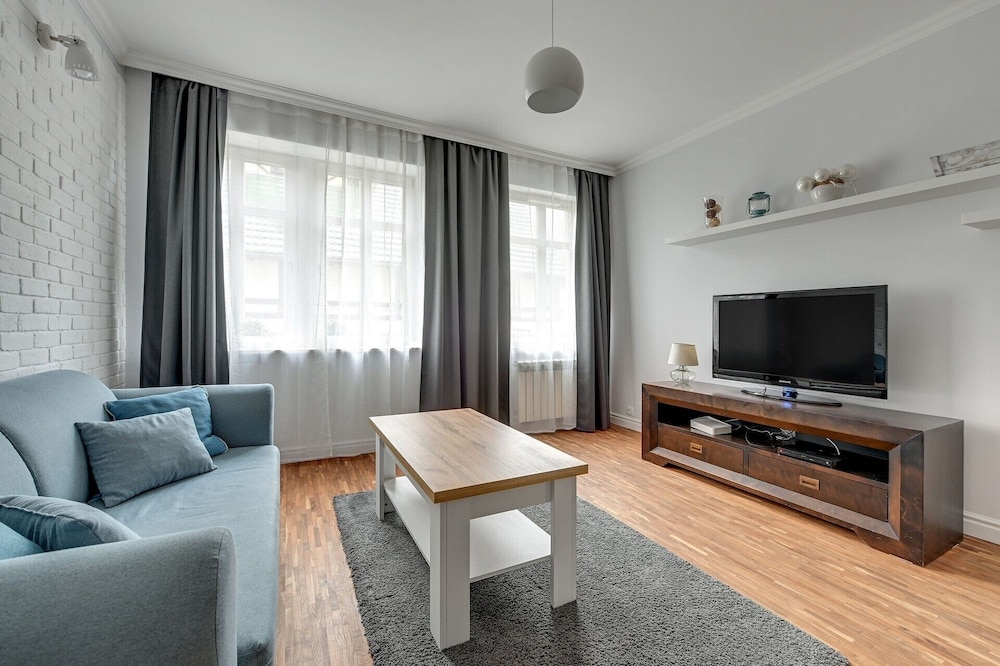 Grand Apartments