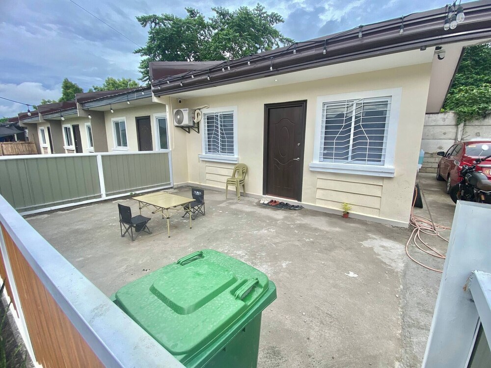 Peaceful 2BR Home in Gensan - AC, Wifi, Netflix, Patio & Free Parking