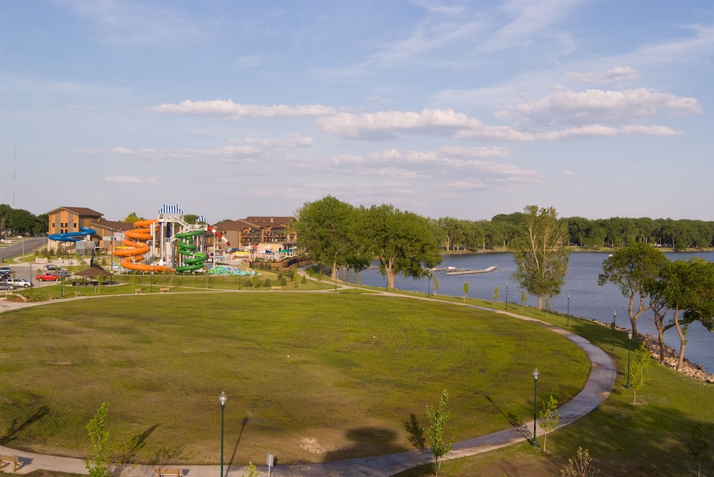 King's Pointe Waterpark Resort - Property Image 16