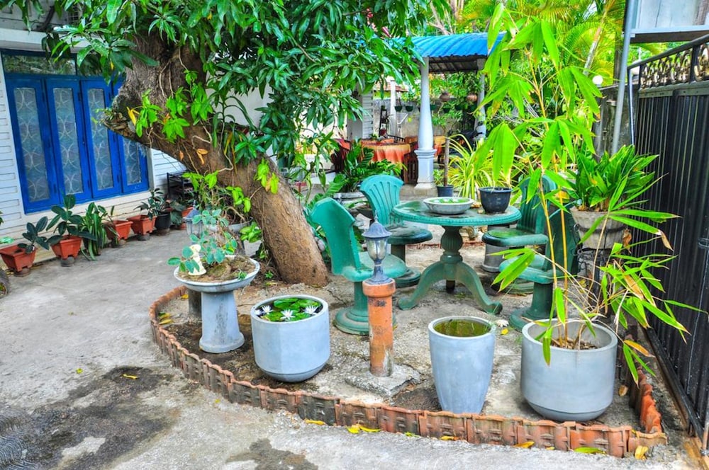 Rock Cascade Homestay