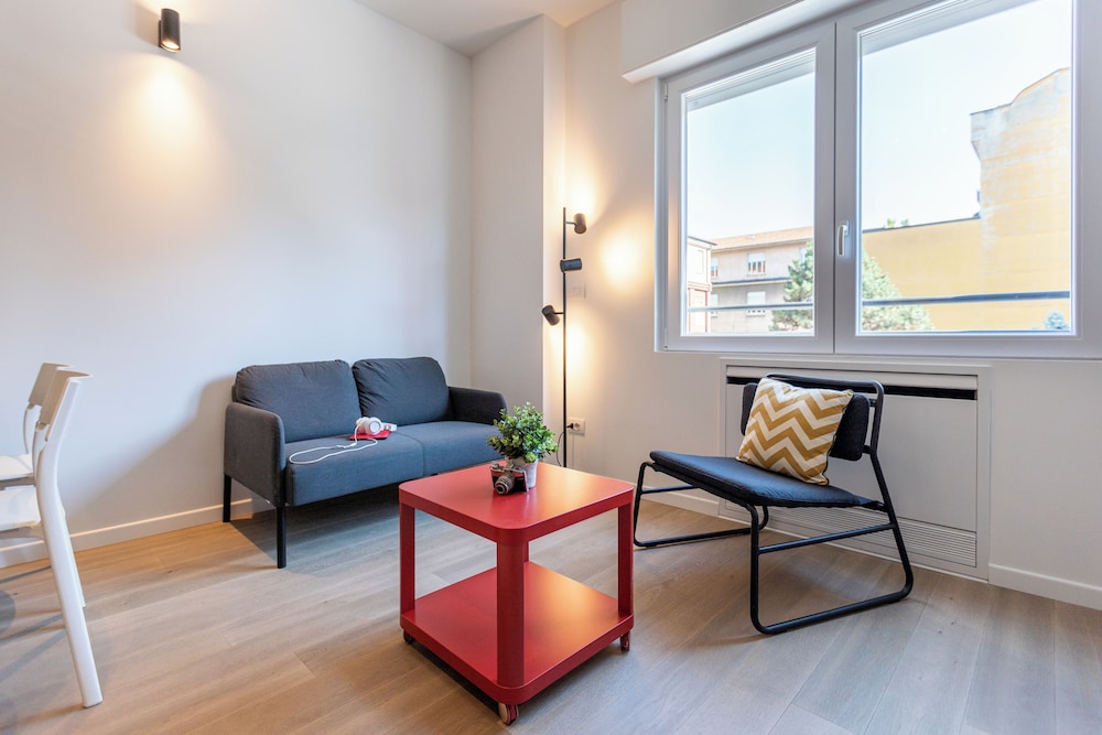 JOIVY Contemporary Apartments