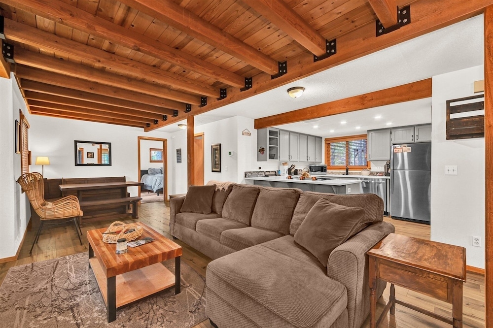 Otter 8 3 Bedroom Home