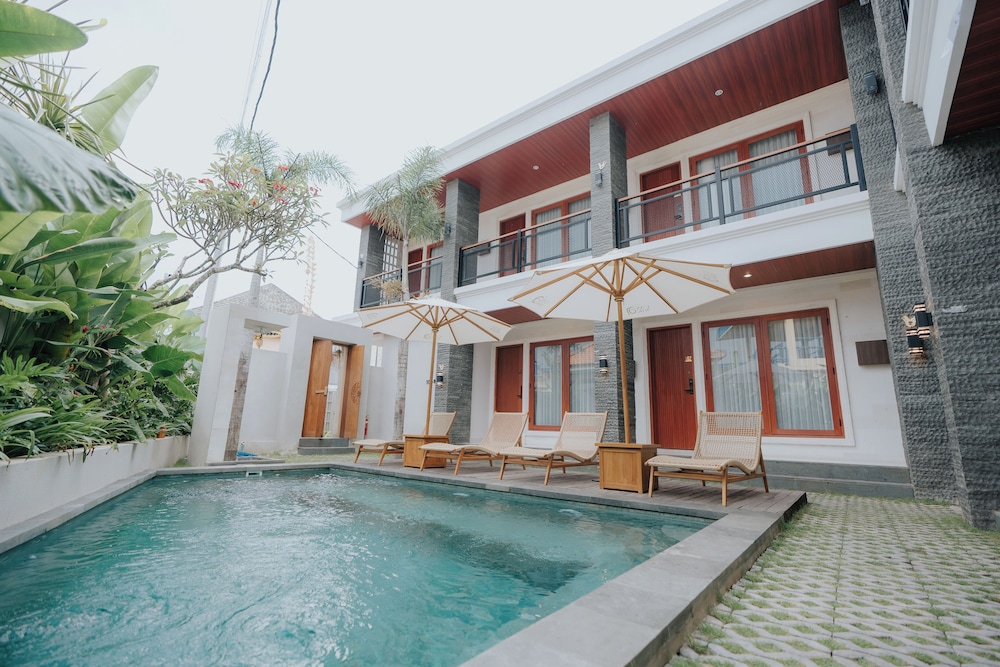 Casa Nika Suites Seminyak