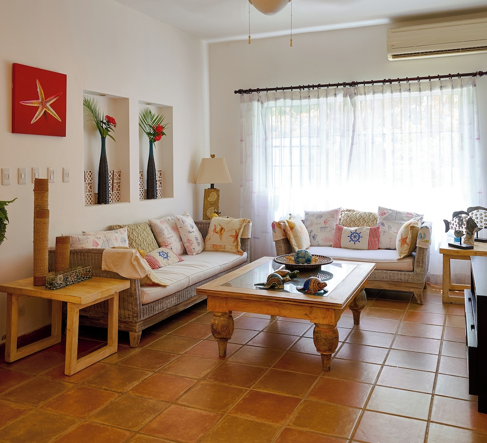 Beach Villa in El Portillo Sleeps 12