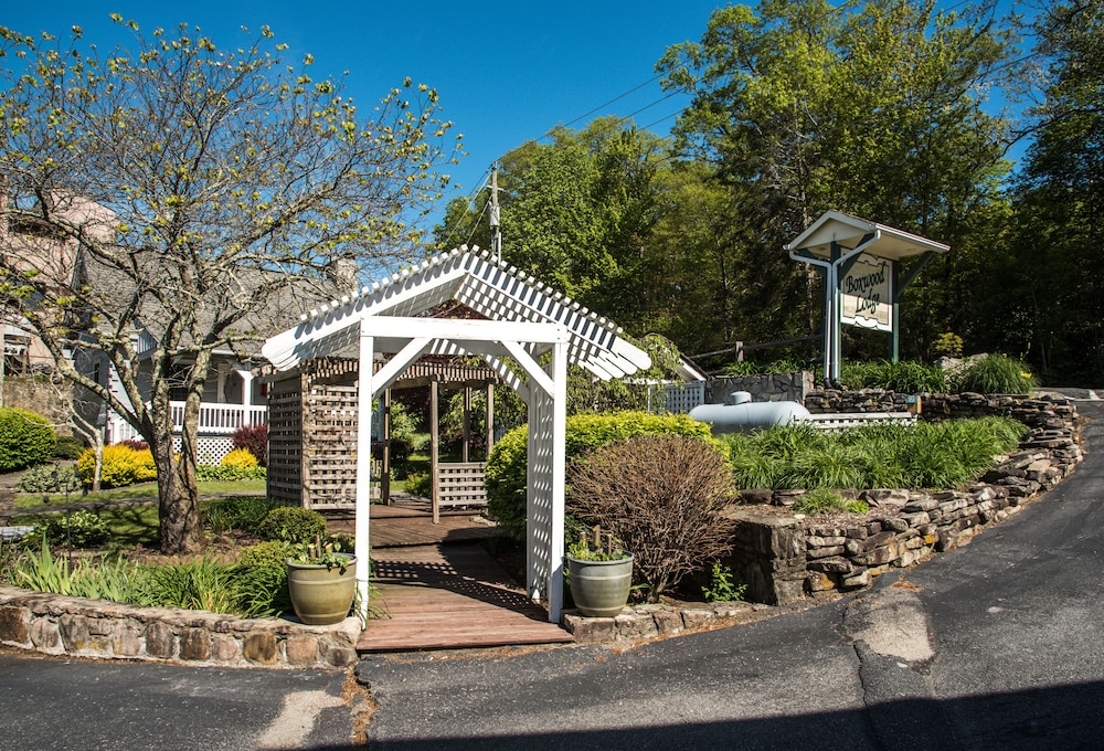 Boxwood Lodge