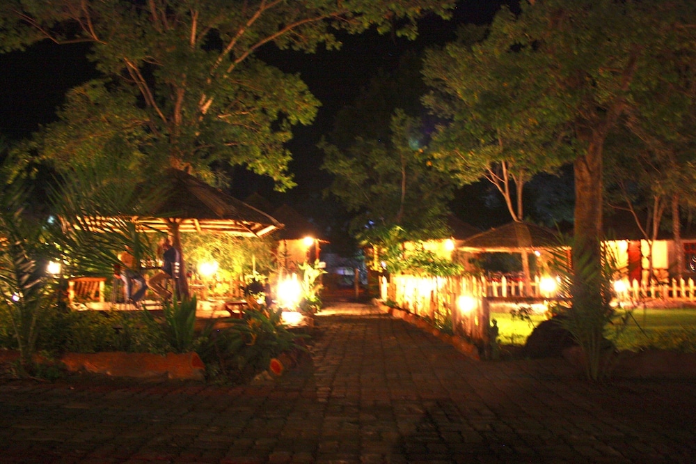 The Vijiji Center Lodge and Safari