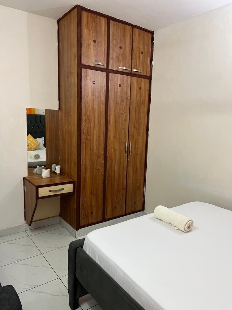 Lux Suites Lakeview Studios Bamburi