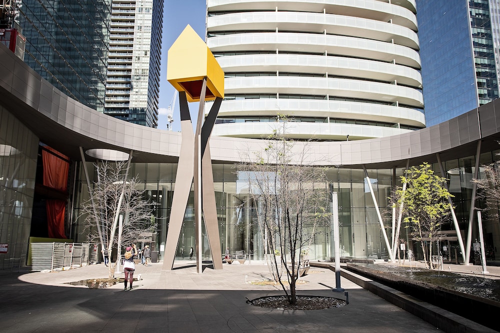 Velvet Stays – Financial District