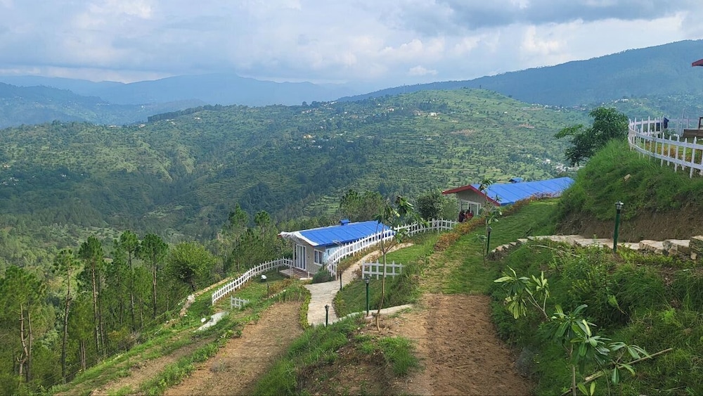 Adaara - A Pet Friendly Cottage