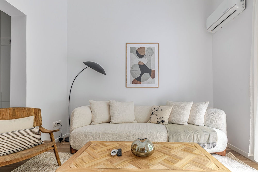 Chleo - Glamorous 2 BR Apt. in Athens