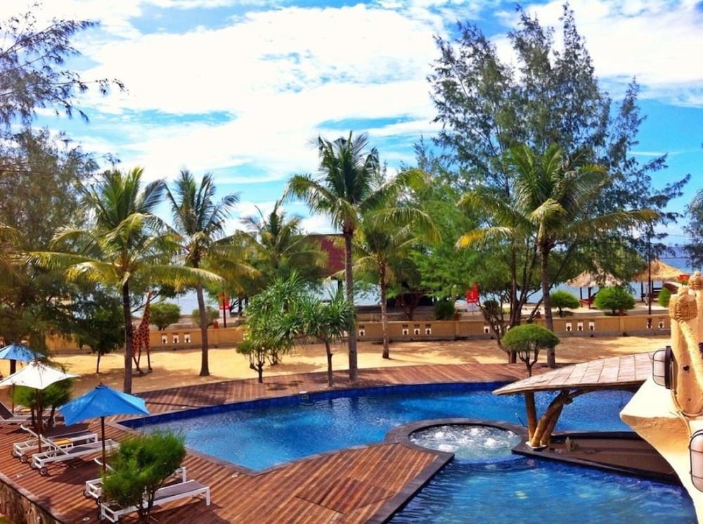 Jambuluwuk Oceano Resort Gili Trawangan