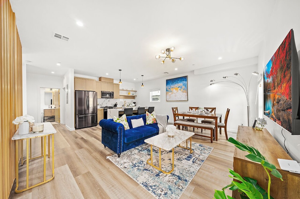 Cozy Bedroom Los Angeles