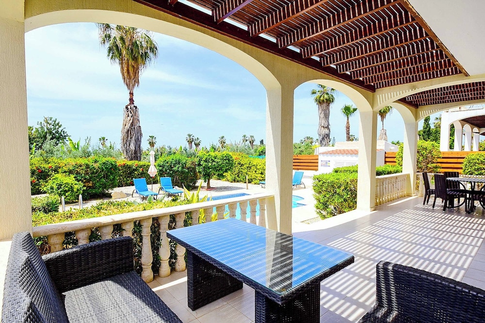 Villa Ambrosia