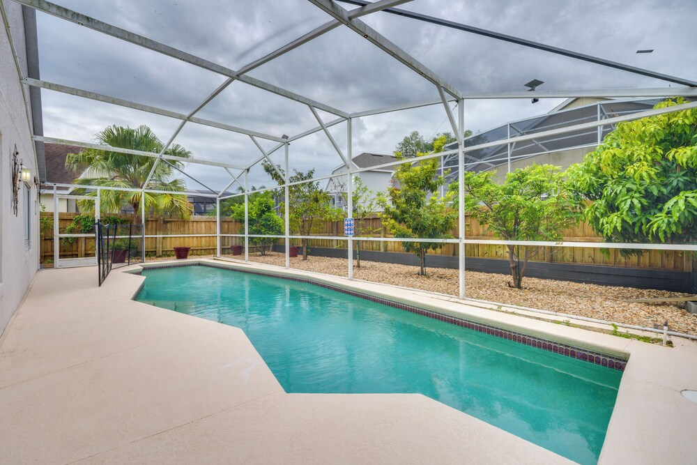 12 Mi to Disney: Family Home w/ Lanai in Davenport