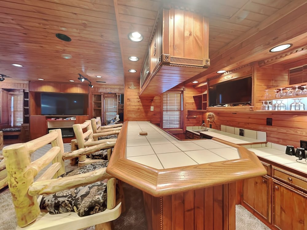 Tranquil Cove by Jackson Mountain Rentals