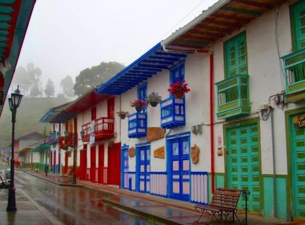 SAN PEDRO SALENTO APARTAHOTEL