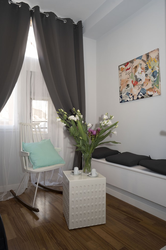 Delsi Inn Piazza di Spagna 32