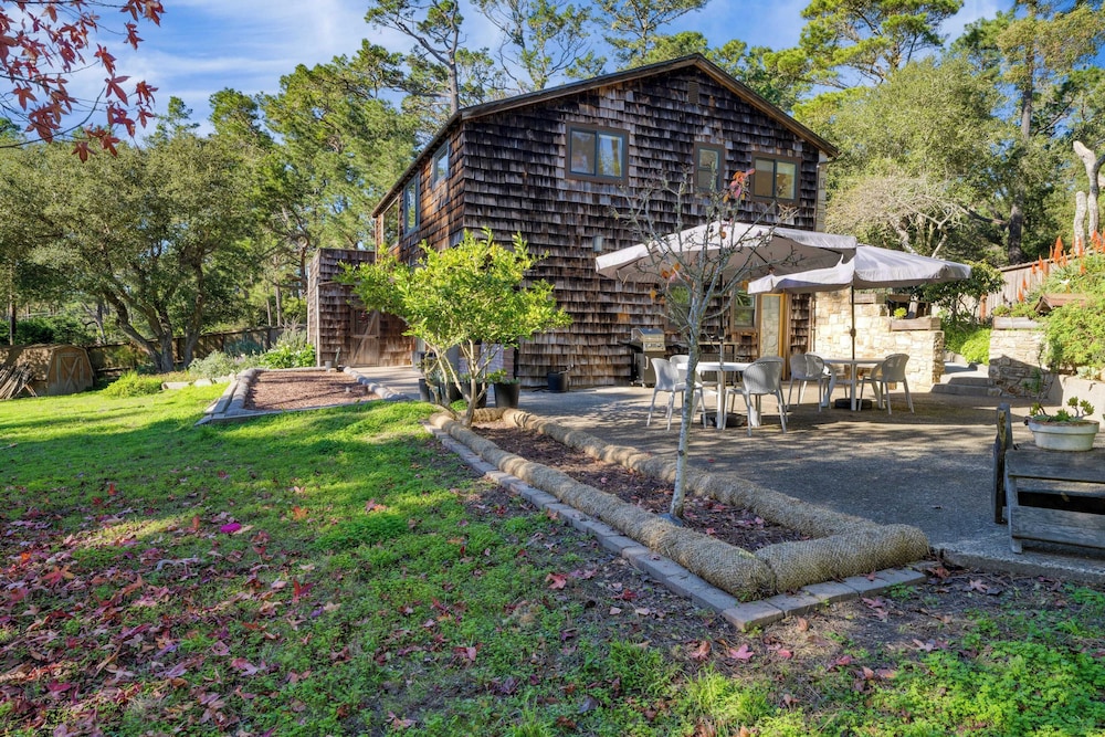 Sunridge Lookout by Avantstay Big Backyard Oasis + Patio, Central Location