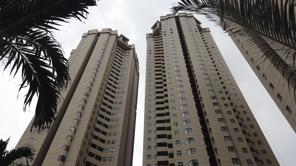Spacious And Luxury 3Br At Sudirman Tower Condominium Apartment