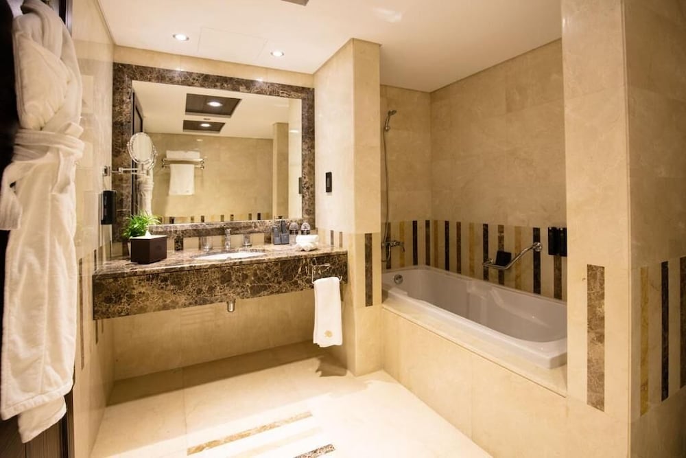 Abu Dhabi Vacations - Jannah Burj Al Sarab - Property Image 20