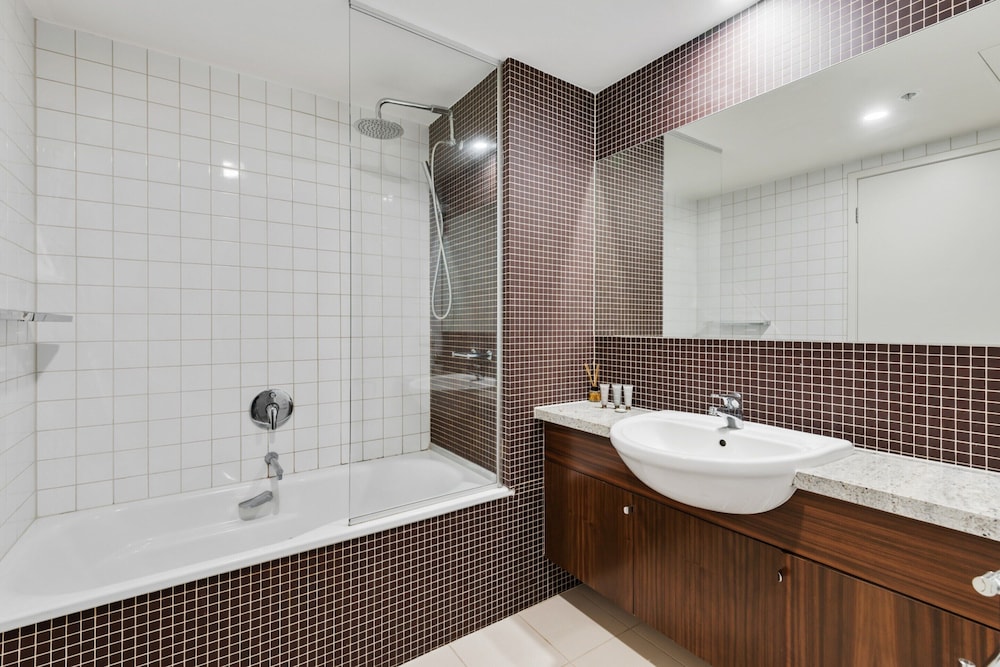 Central Southbank 1-bed Apartment