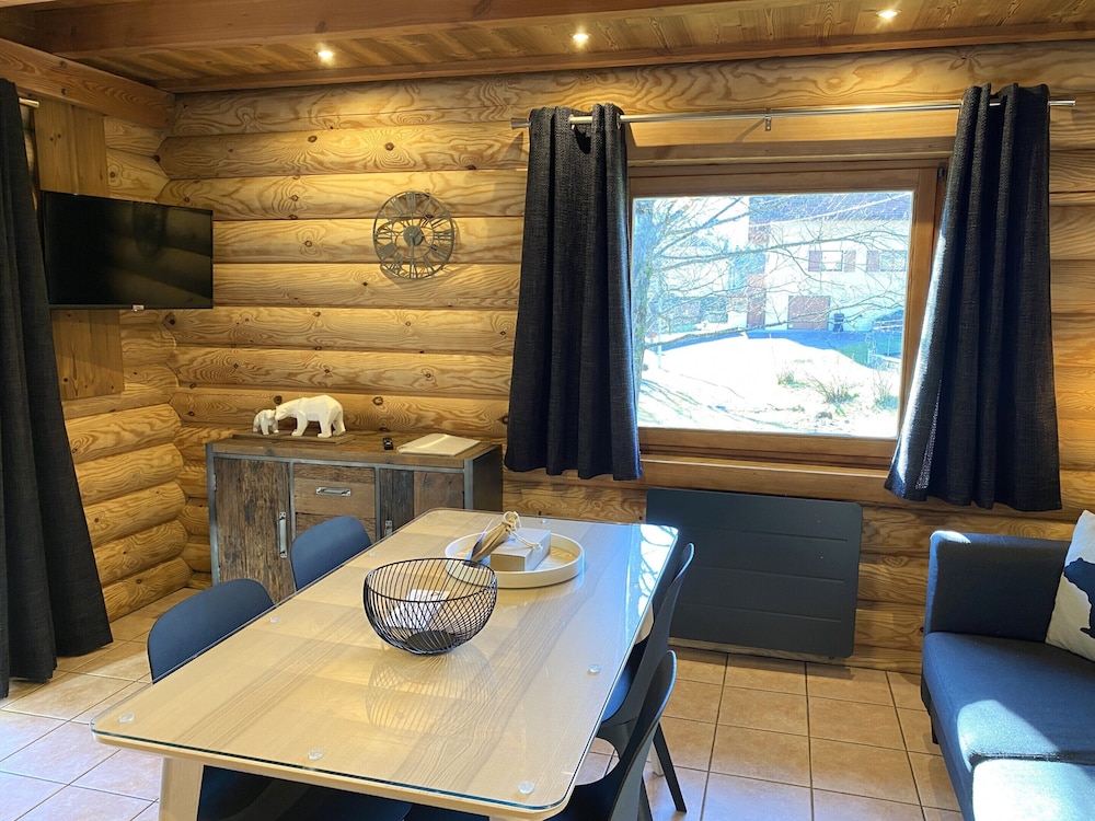 L'ours Blanc Chalet en Rondins