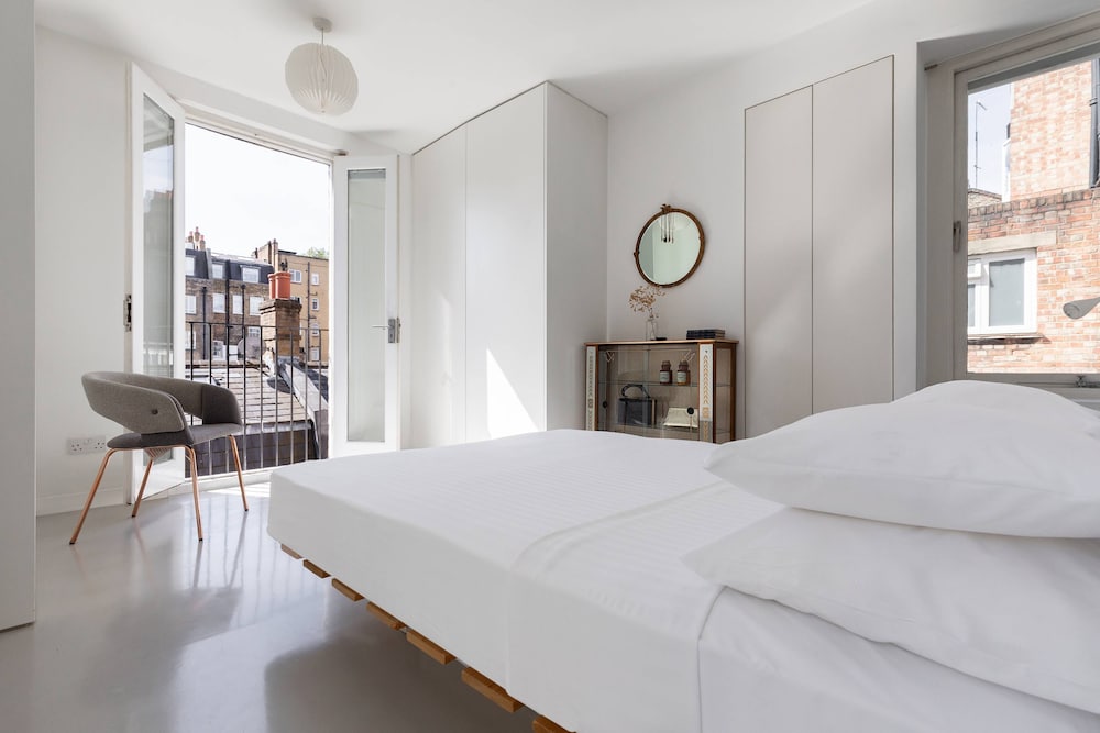 Crawford Street II by Onefinestay