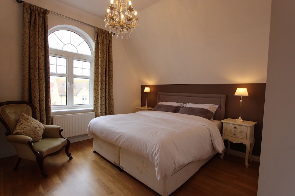 Immaculate 4Bd Family Home In Lee On The Solent