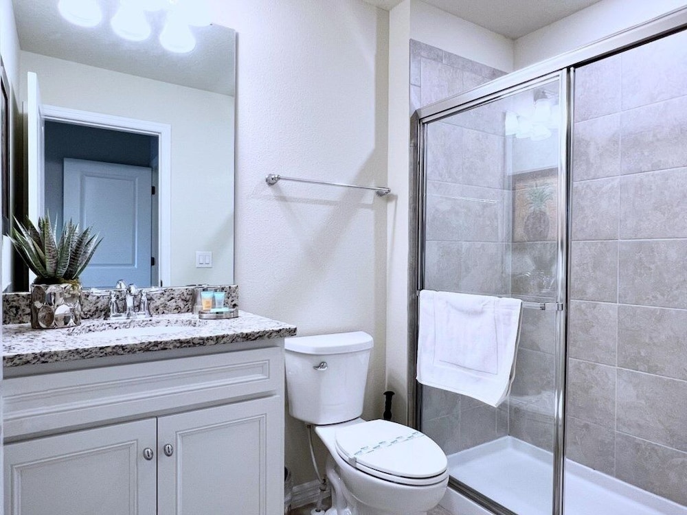 Fabulous 5bd Family Townhome With Splash Pool-726g 5 Bedroom Townhouse