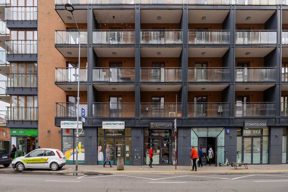 Studio Near The PGE Stadium by Renters