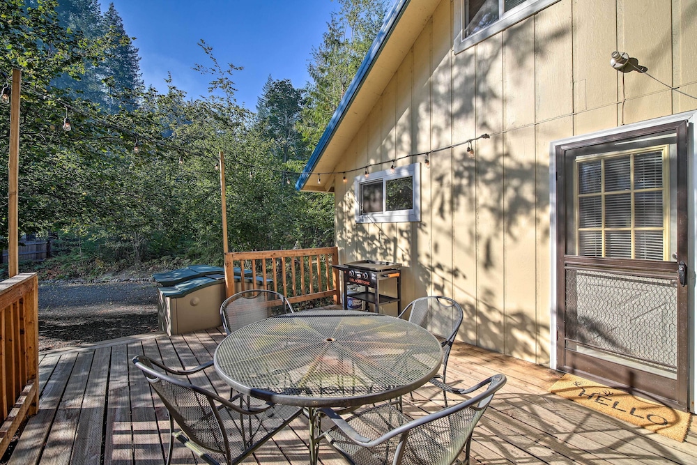 'wandering Elk' Cabin Retreat w/ Golf Access! view 5