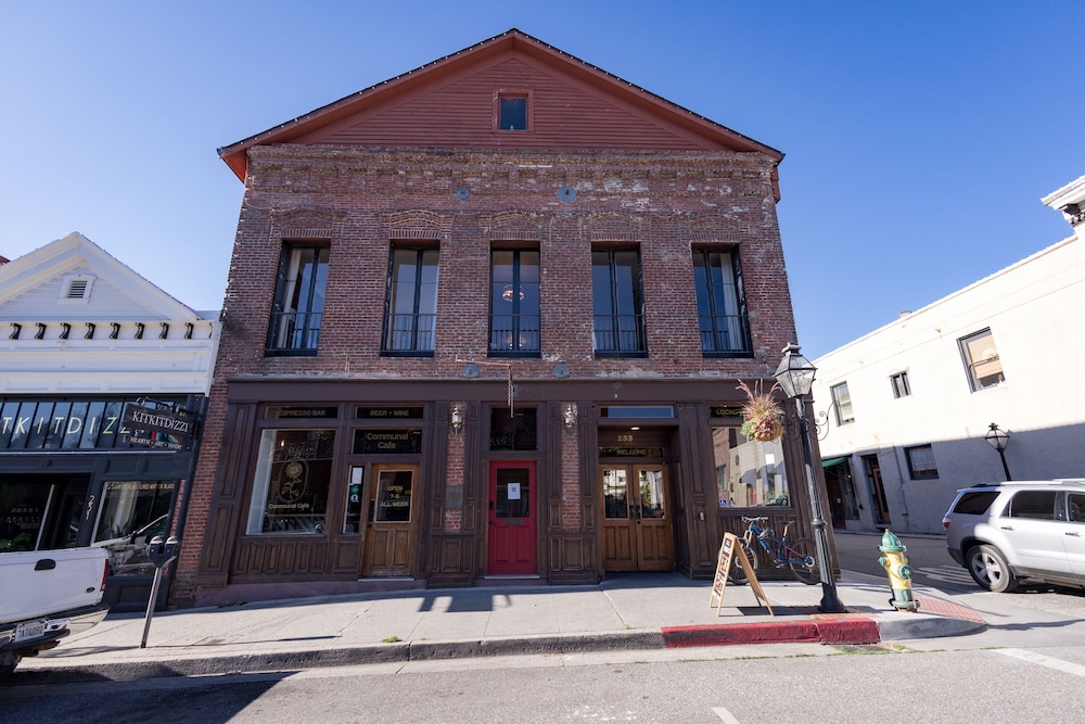 Miscellaneous Market Vacations - Speakeasy Suites - Property Image 1