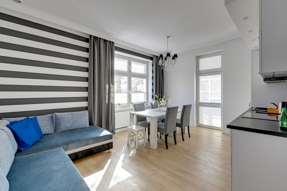 Grand Apartments