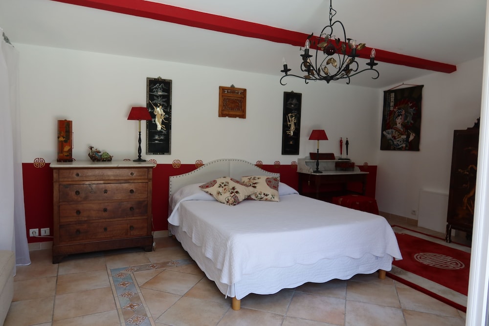 La Mylandre Chambre d'hôtes view 3
