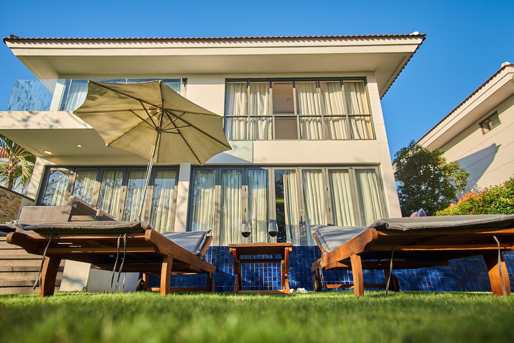 Vacation Homes Pool Villa
