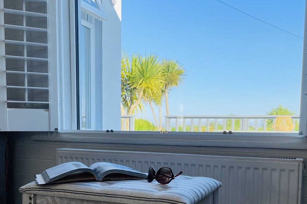 Wavecrest Holiday Cottage