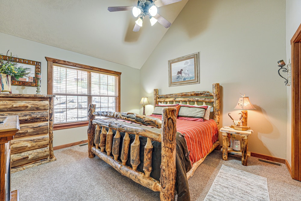 Branson West Family Cabin Near PGA Golf Course! view 5