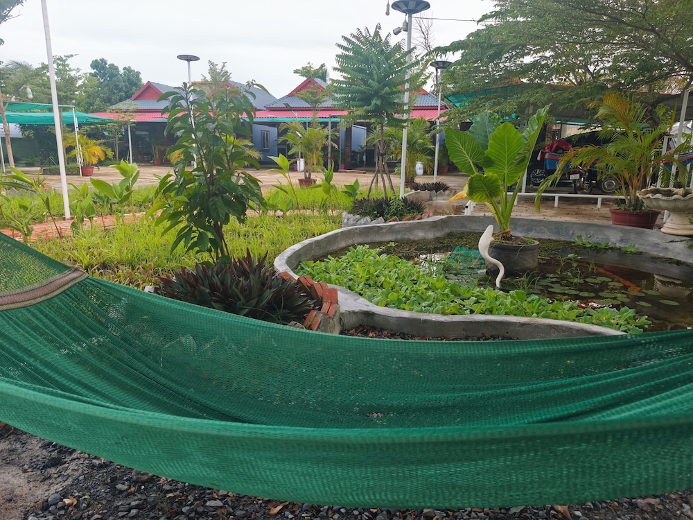 AHHA Bungalow Kampot