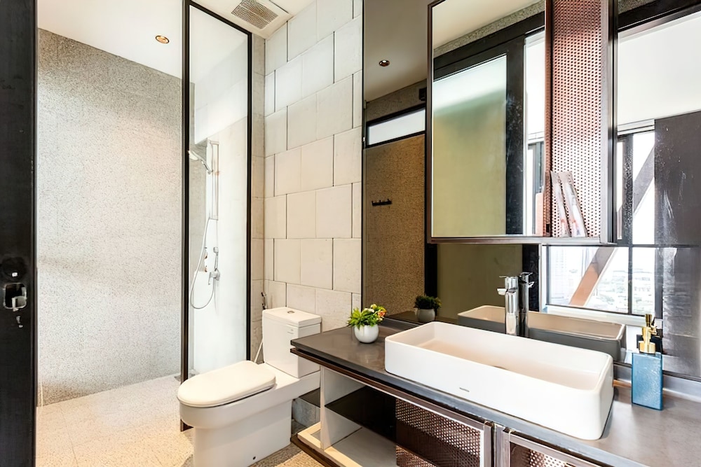 Scarletz Suites KLCC by Emily in Town