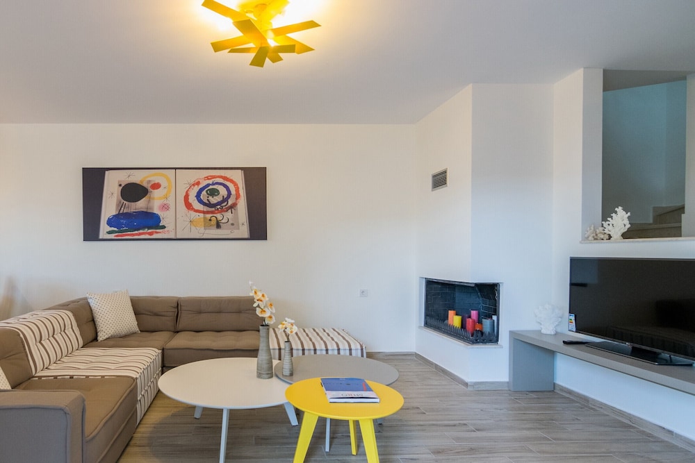 Ilianthos Villa