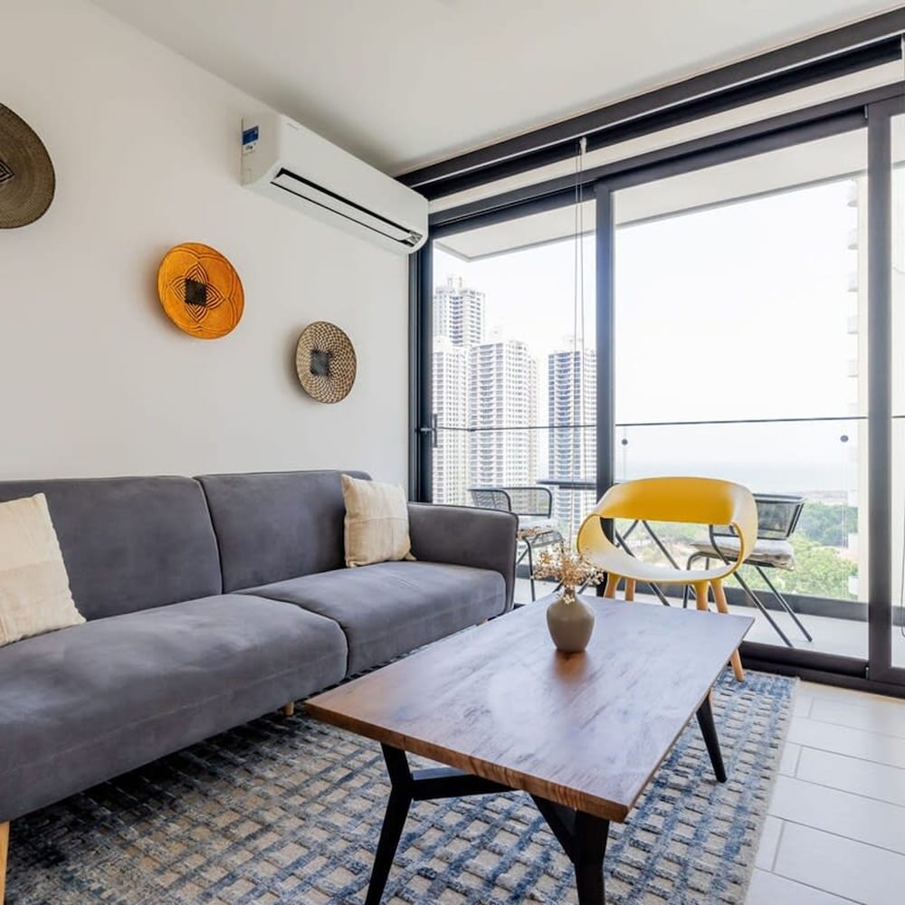 w Wonderful 1BR in San Francisco With Balcony